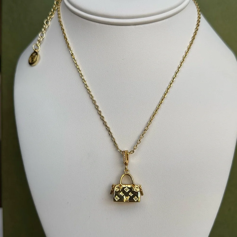 Gold Handbag Pendant Necklace - Picture 5 of 6